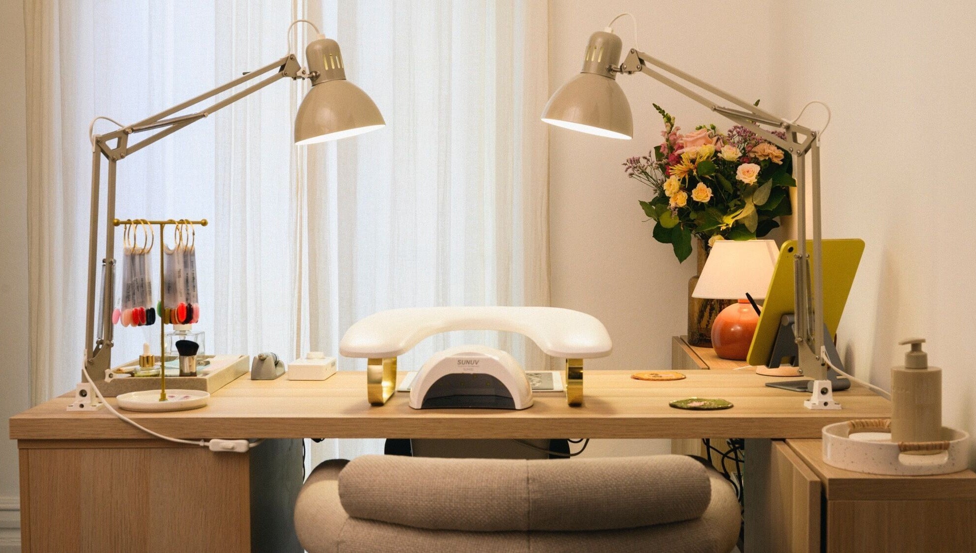 Cozy nail station at Dia Nailed It, Hove, England, GB with elegant decor and modern amenities.