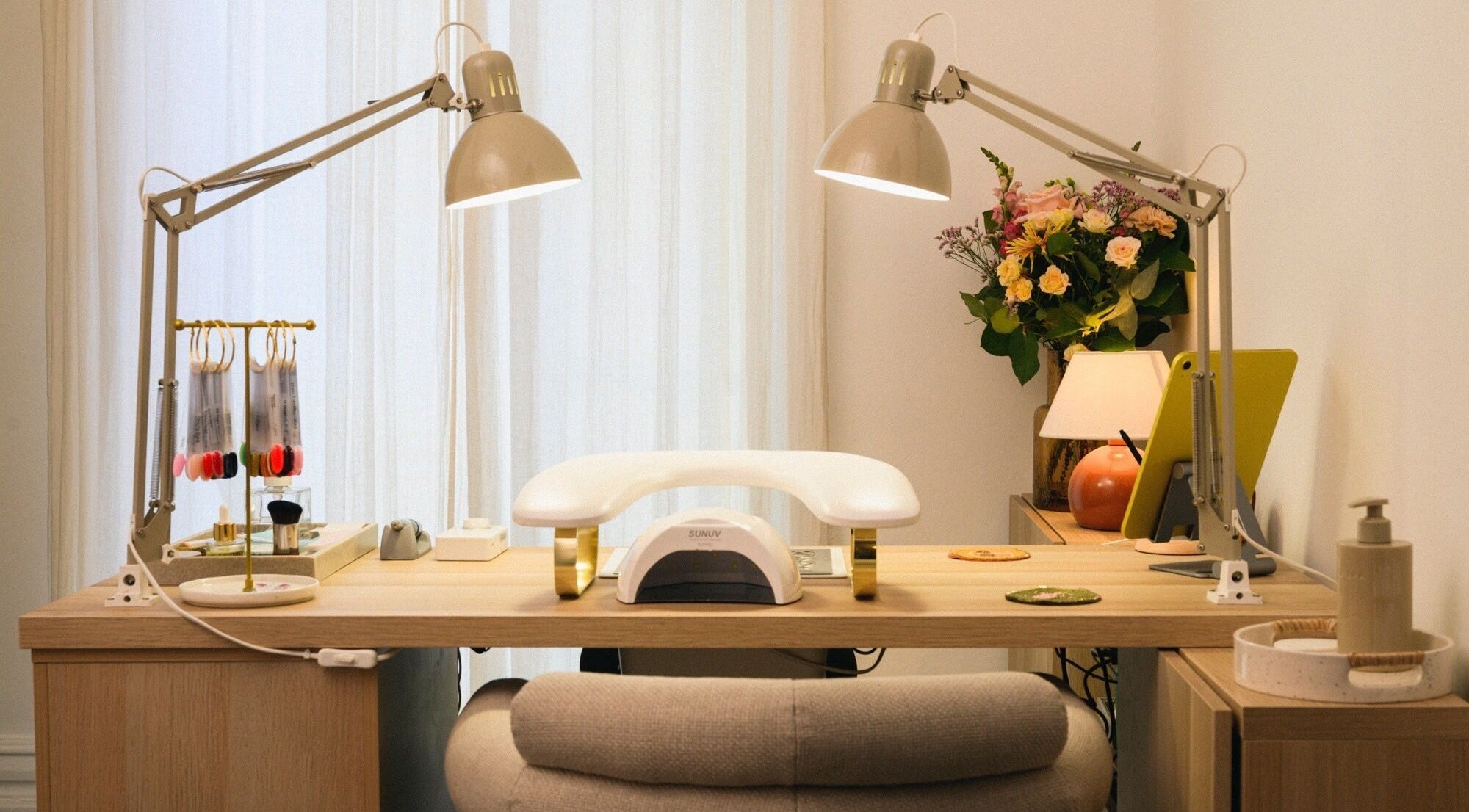 Cozy nail station at Dia Nailed It, Hove, England, GB with elegant decor and modern amenities.