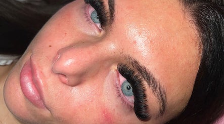 Lashes by Luluxo, bild 2