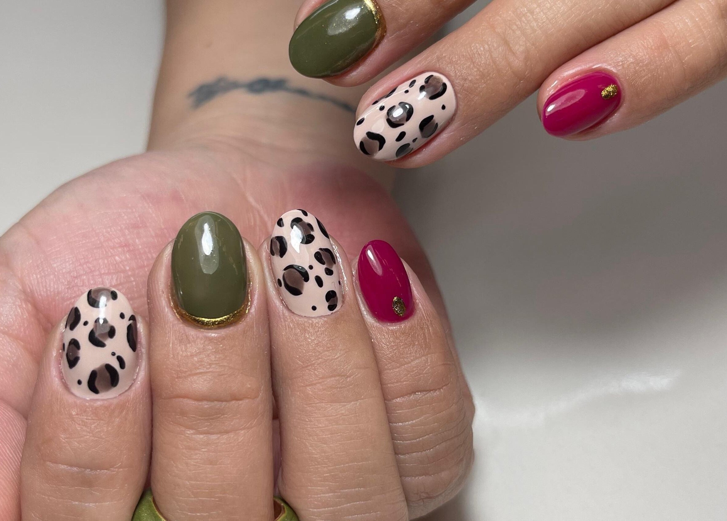Manicura de uñas con diseño animal print en DOKL, Surquillo, Provincia De Lima, PE.