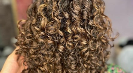 Curl Care - Thane image 2