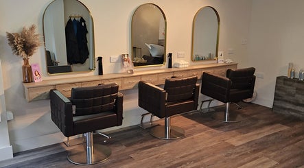 TANGLES HAIR SALON  Farnham