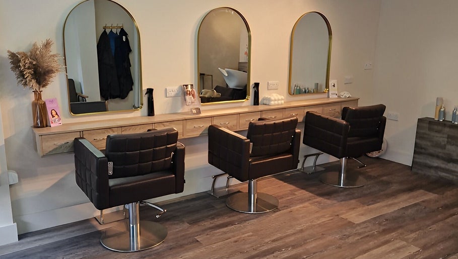 Imagen 1 de Hair by Paige at Tangles Farnham
