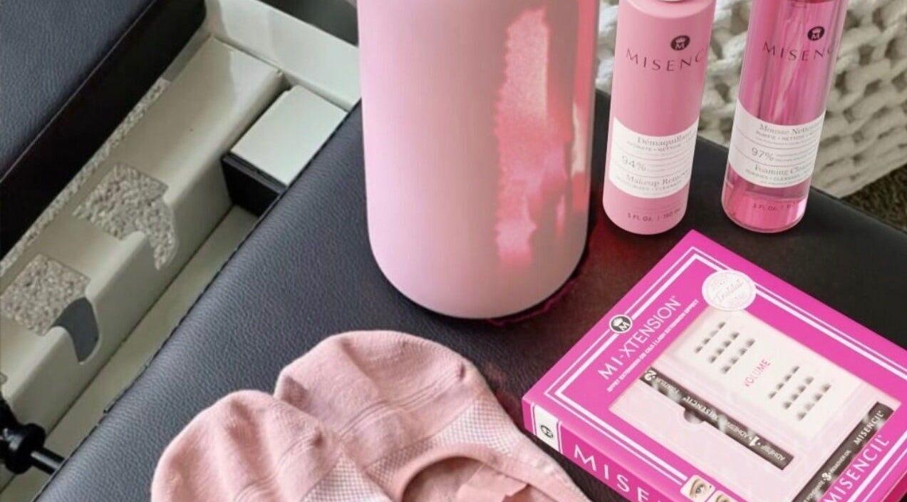 Produits de beauté à Cline, Tel Aviv-yafo. Chic et modernité en Tel Aviv District.