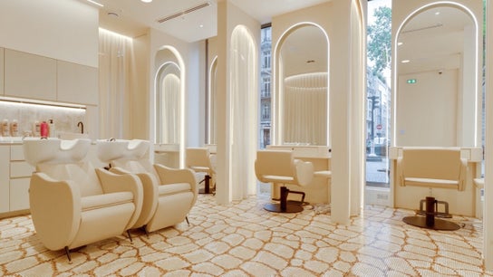 Dmitrievski Hair Stylist