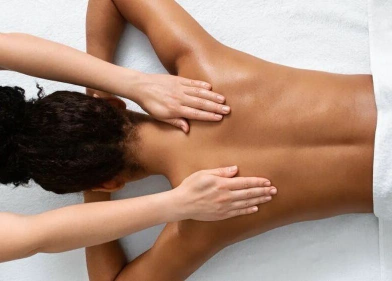 Masaj revigorant la Hentz Beauty Concept, Voluntari, Județul Ilfov. Tratamente pentru relaxare și wellness.