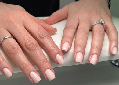 Elegant pink manicure at Saesha Nails and Beauty, Melbourne, Victoria, AU.