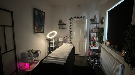 Lisa Luxe Treatments