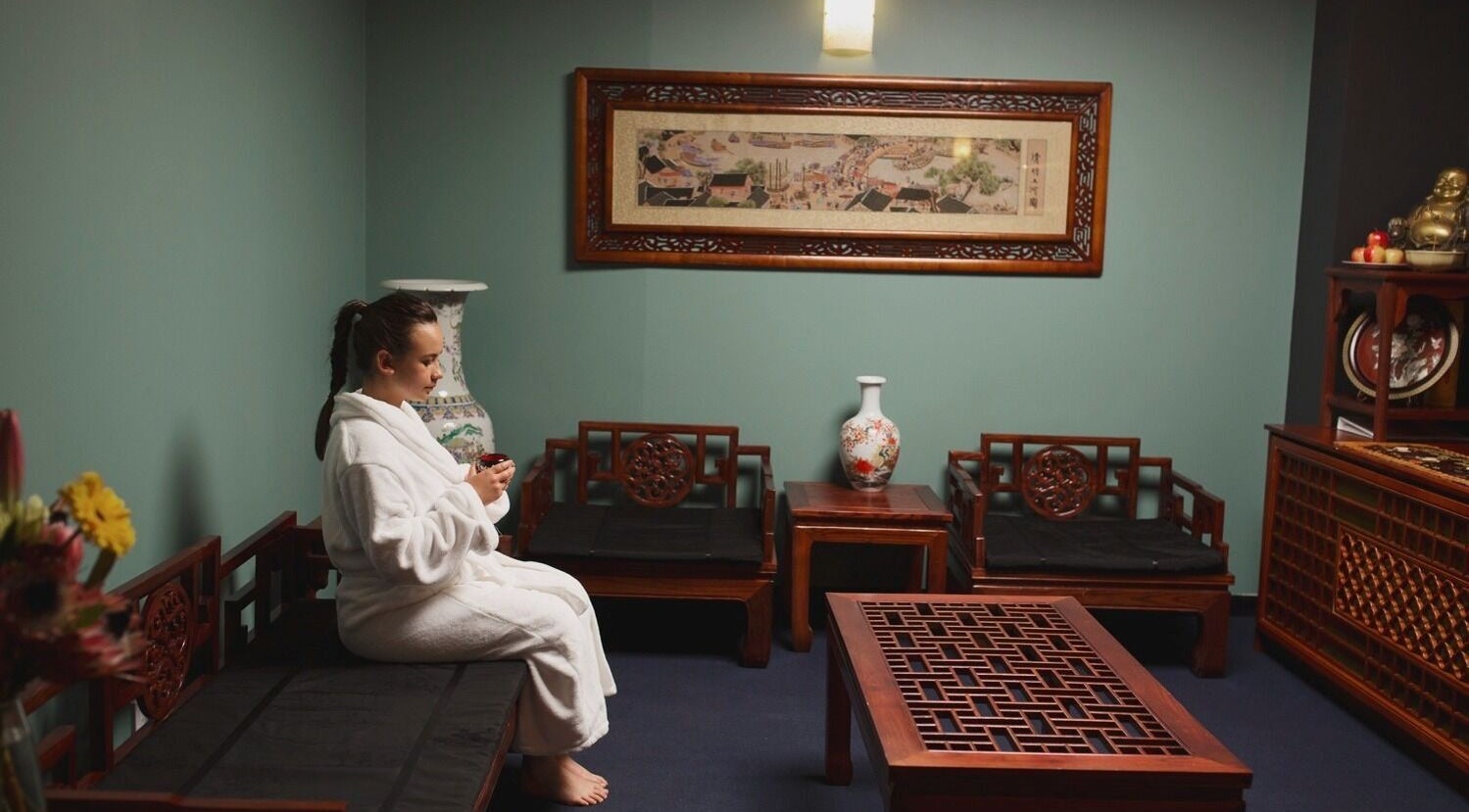 Relaxing spa room at Jun Lin Spa - Sandy Bay with elegant decor, Sandy Bay, Tasmania, AU.