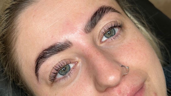By Emma Alice - SALTNEY (at Nikita Jane Nails)