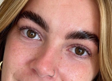 Close-up of perfectly styled brows at By Emma Alice - SALTNEY (at Nikita Jane Nails), Chester, Cheshire, GB.