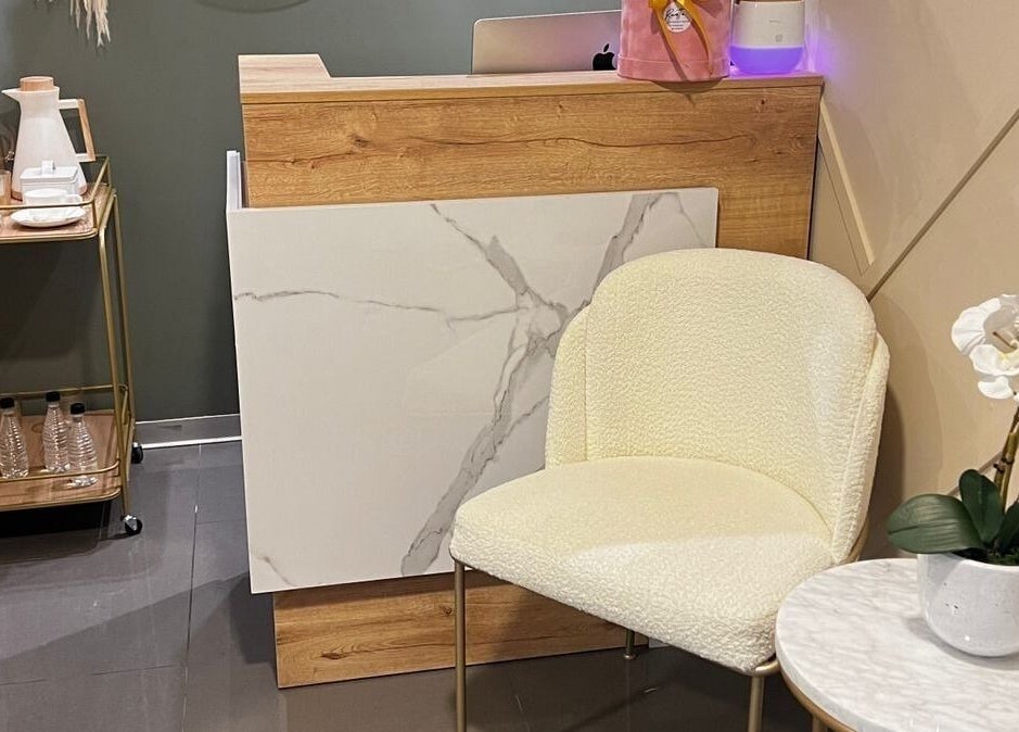 Recepción de Nanda Skin - Miraflores en Lima, Provincia De Lima, PE con decoración moderna y elegante.