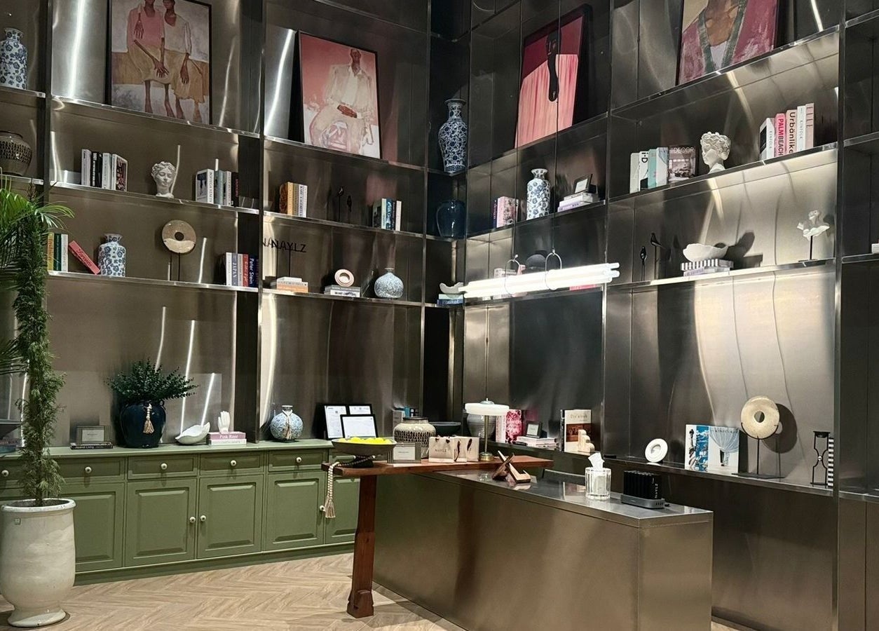 Stylish decor shelves at Naylz Spa I نيلز سبا, Riyadh, Riyadh Province, SA, showcasing elegant design.
