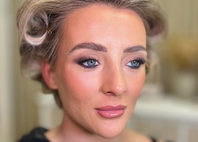 Close-up of a woman with elegant makeup at Mabel Studio, Blantyre, Scotland, GB.