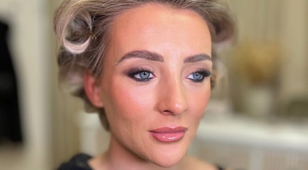 Close-up of a woman with elegant makeup at Mabel Studio, Blantyre, Scotland, GB.