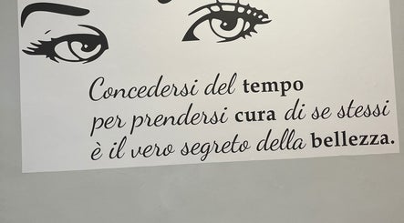 Studio donna slika 3