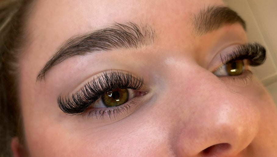 Lashes by Charl image 1