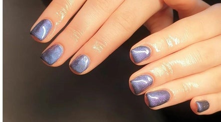 Pearlescent Nails image 2