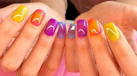 Csrolinx Nails image 3