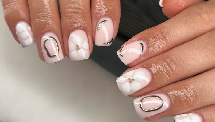 MD Nails image 1