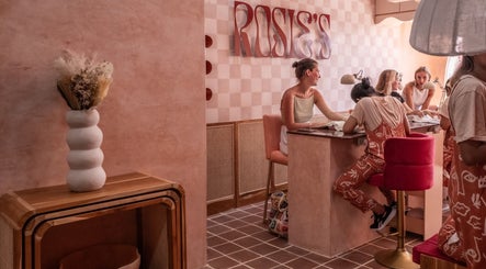 Rosie's Nail Bar image 3