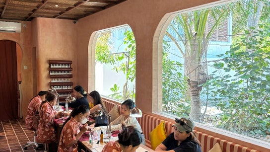 Rosies Nail Bar - Nusa Lembongan