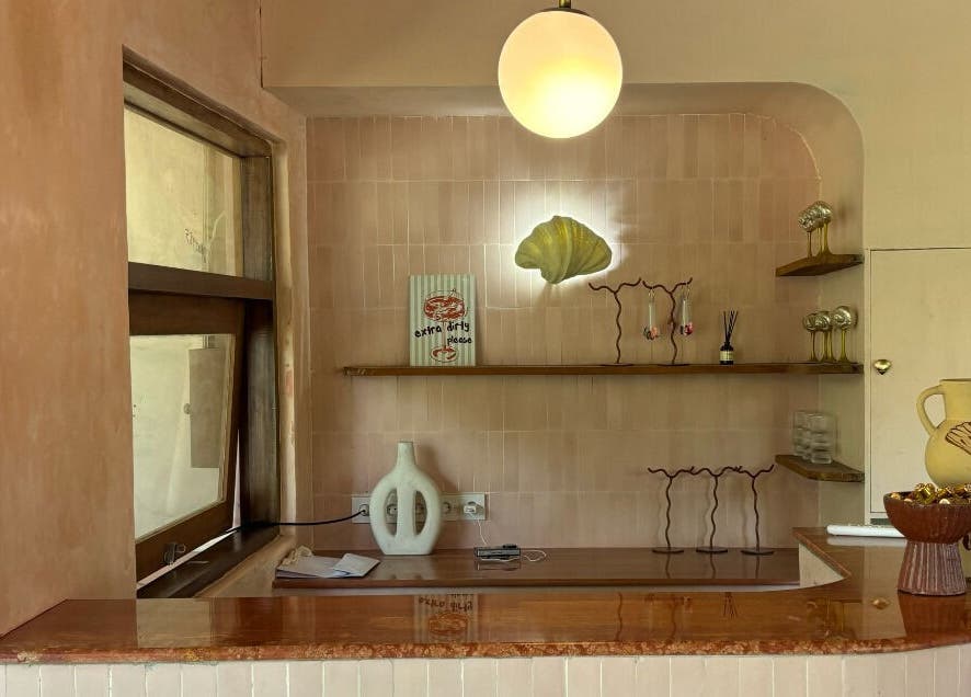 Rosies Nail Bar - Nusa Lembongan reception area in Bali, Bali, ID, featuring elegant decor and soft lighting.