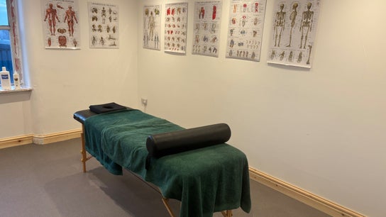 What Knot Sports Massage Therapy