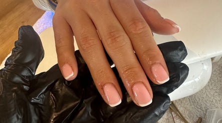 Amy Avon Nails 3paveikslėlis