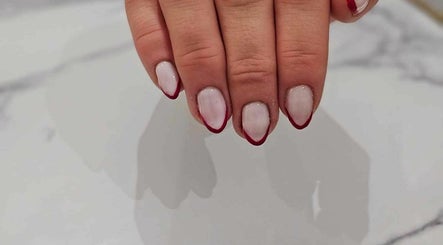 Modern Nails Atelier image 3