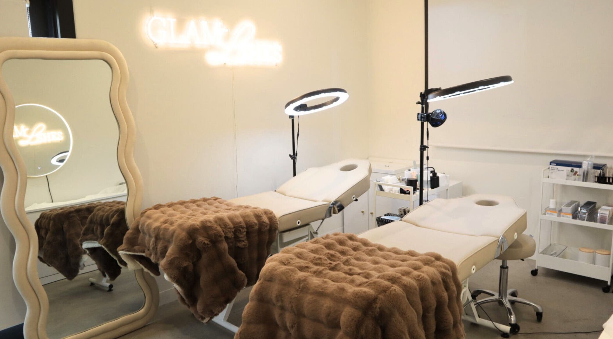 Experience elegance at Glam Lashes Australia, Melbourne, Victoria, AU with cozy beds and chic decor.