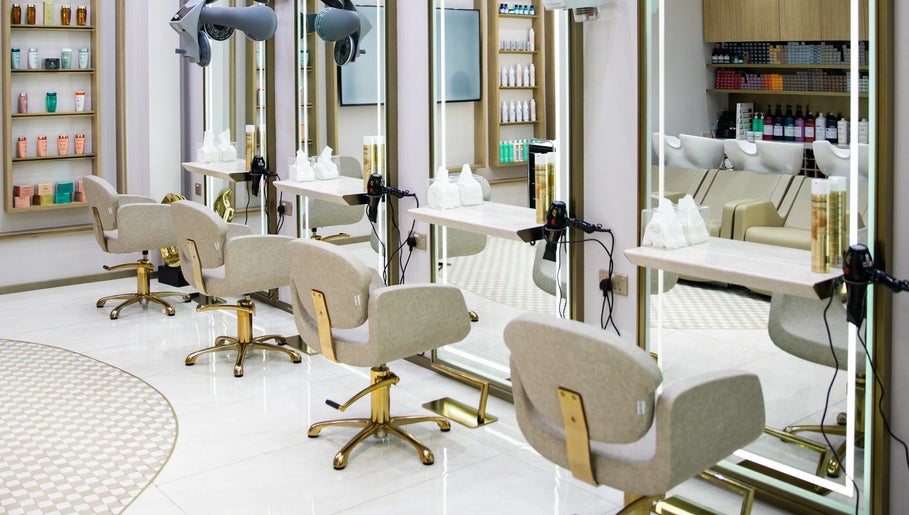 Avel Beauty Salon - Damac Mall, bild 1