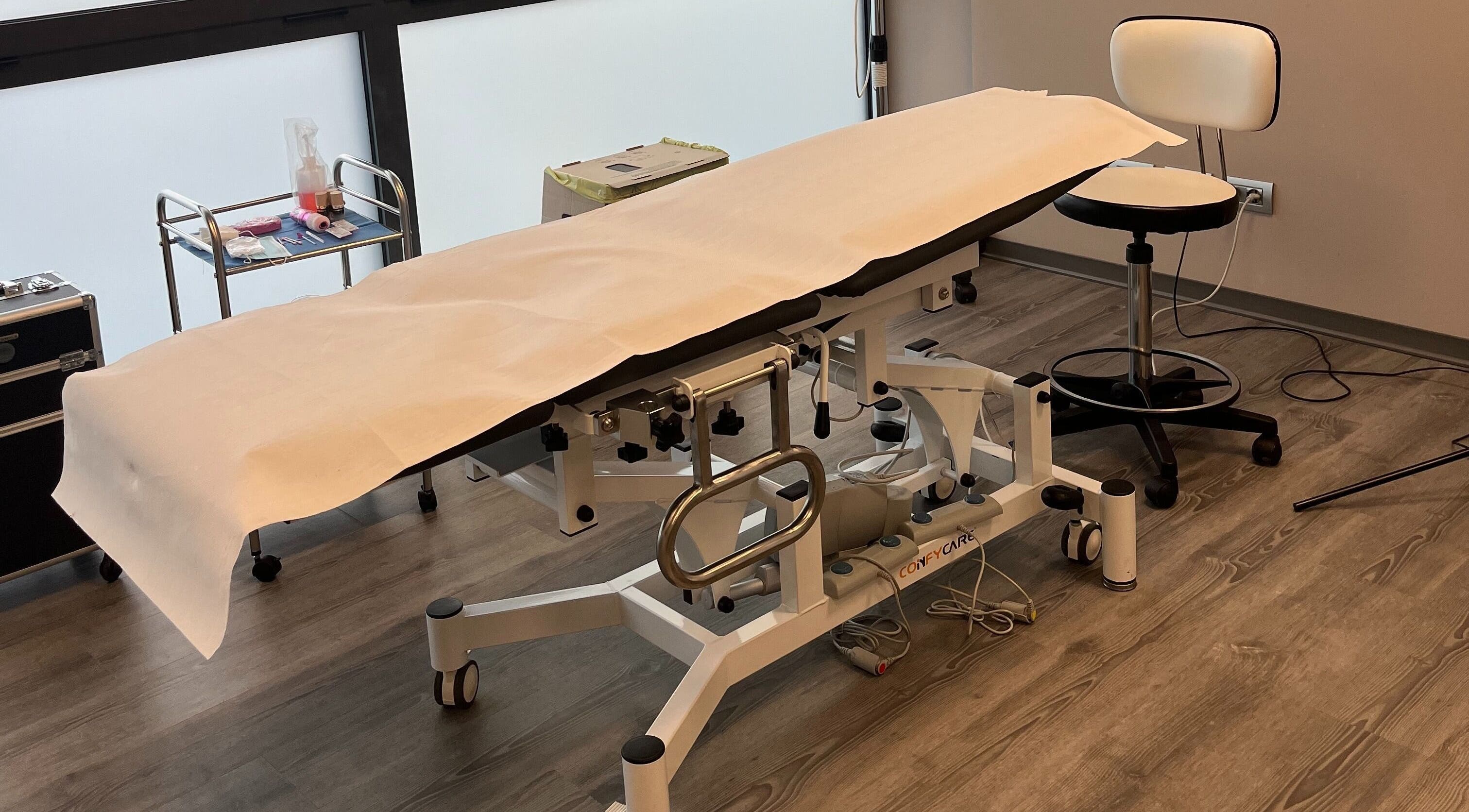 Letto per trattamenti benessere al Manuela Poloni - Castello di Godego, Castello Di Godego, Veneto, IT.