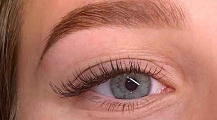 Beautopia Lash and Brow