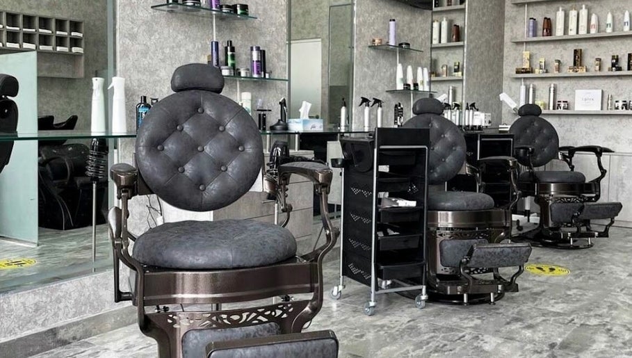 Barber Bro Gents Salon – kuva 1