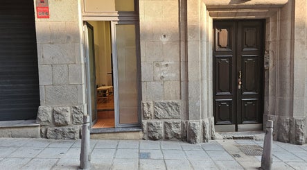 Tracy Marie entrance at Las Palmas De Gran Canaria, Canarias, ES, showcasing modern architectural design.