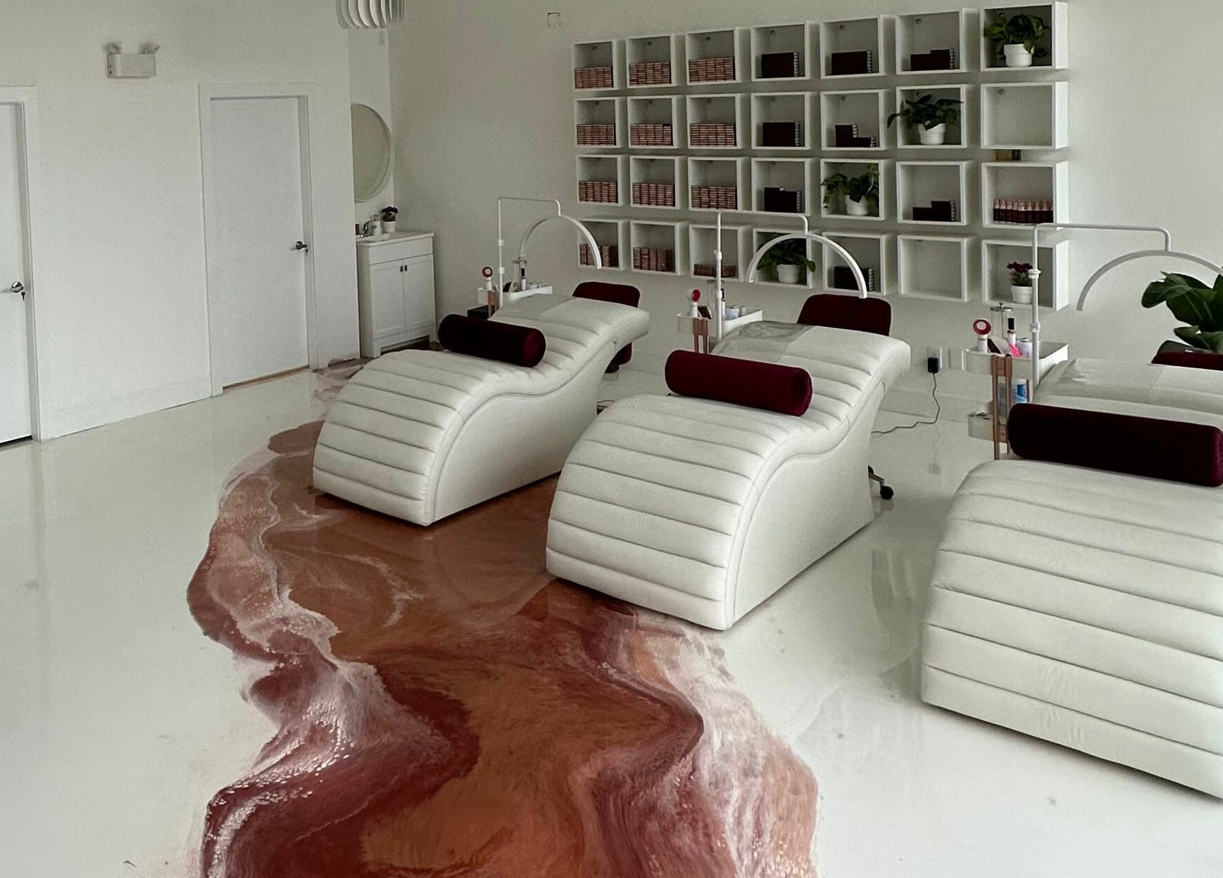 Luxurious spa beds at Bordo Lash Lounge and Academy Ltd., Maple Ridge, British Columbia, CA.