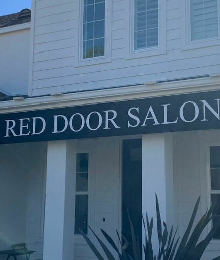 Red Door Salon with Brittany 2paveikslėlis