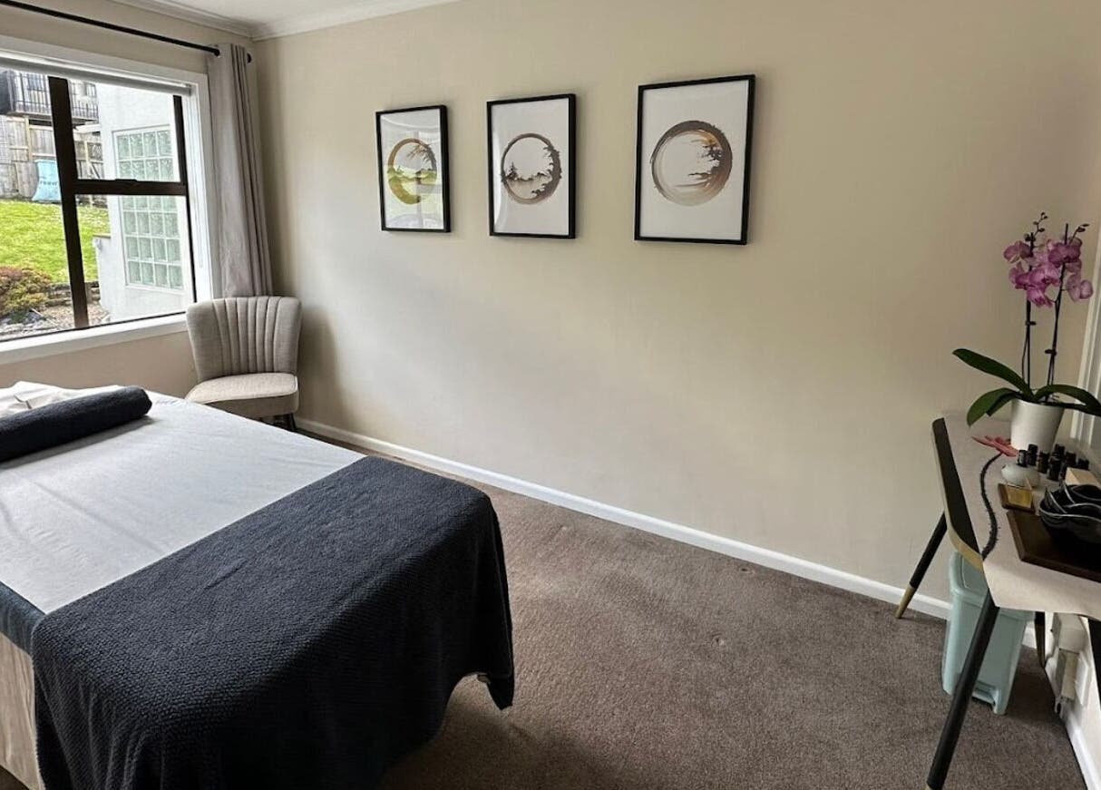 Relaxing massage room at Enso Space - Massage, Beauty, Tea, Connection, Auckland, Auckland, NZ with soothing decor.