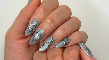 Glam Nails by Rose