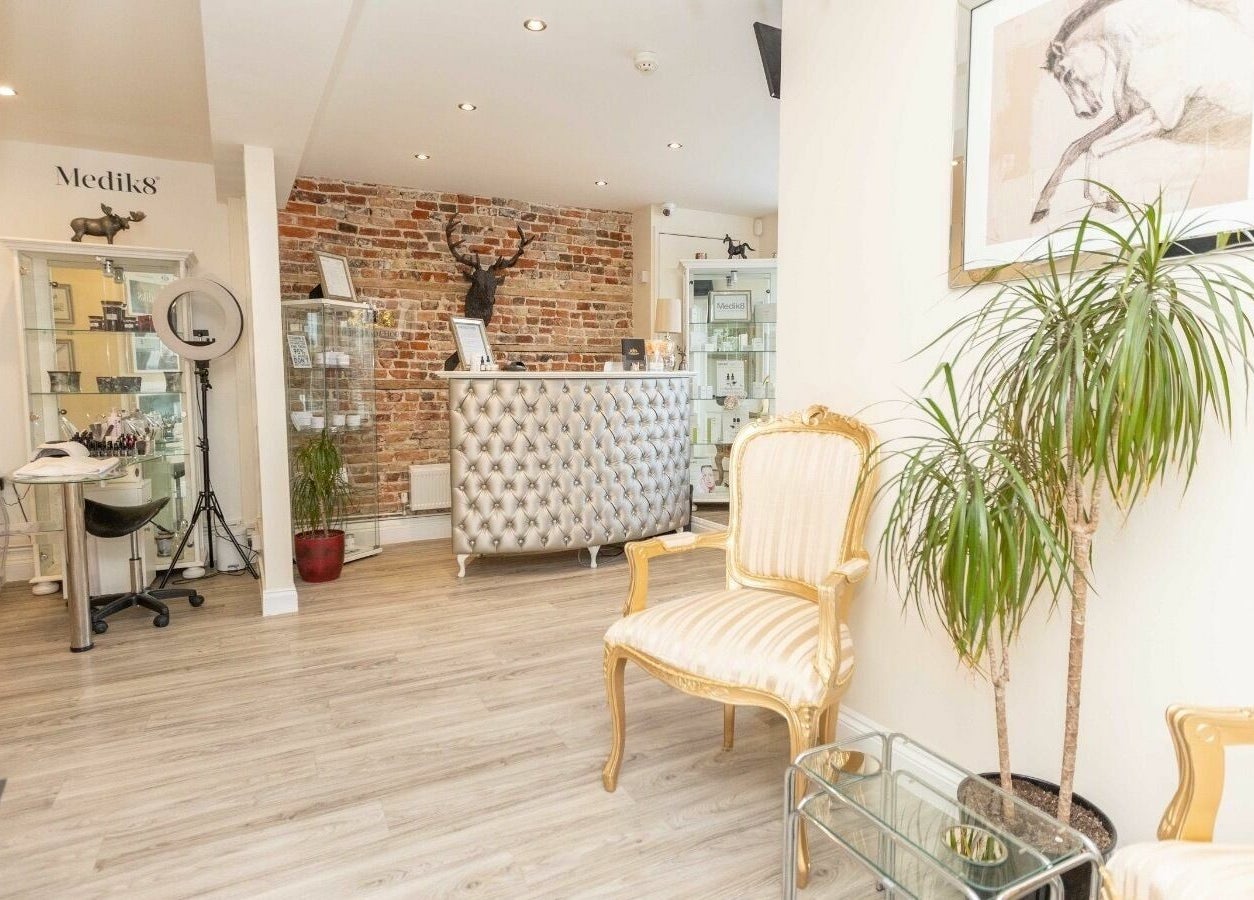 Chic interior of High Grade House, Acle, England, GB with luxurious decor and modern amenities.