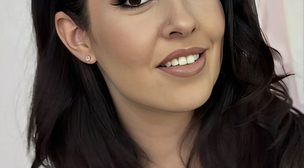 Smiling client at Smak Beauty Clinic Rustenburg, Rustenburg, North West, ZA showing a polished makeup look.