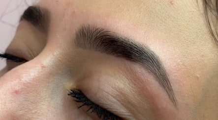 Image de Aster The Beauty Brow Bar 3