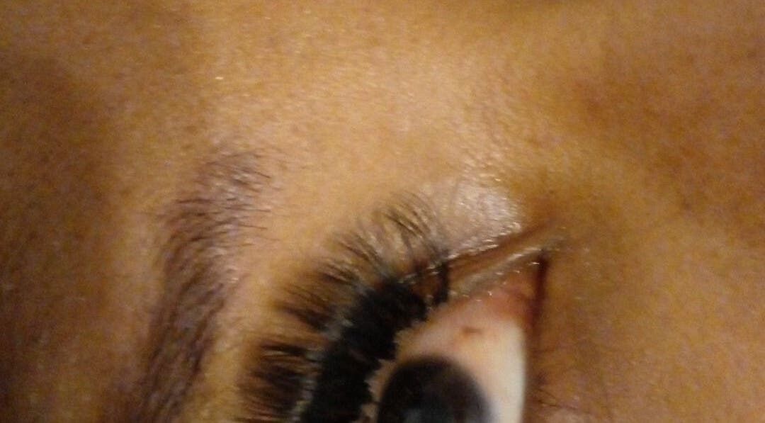 Close-up of eyelash extension at 52 hof street tableview, Cape Town, Western Cape, ZA, showcasing beauty expertise.