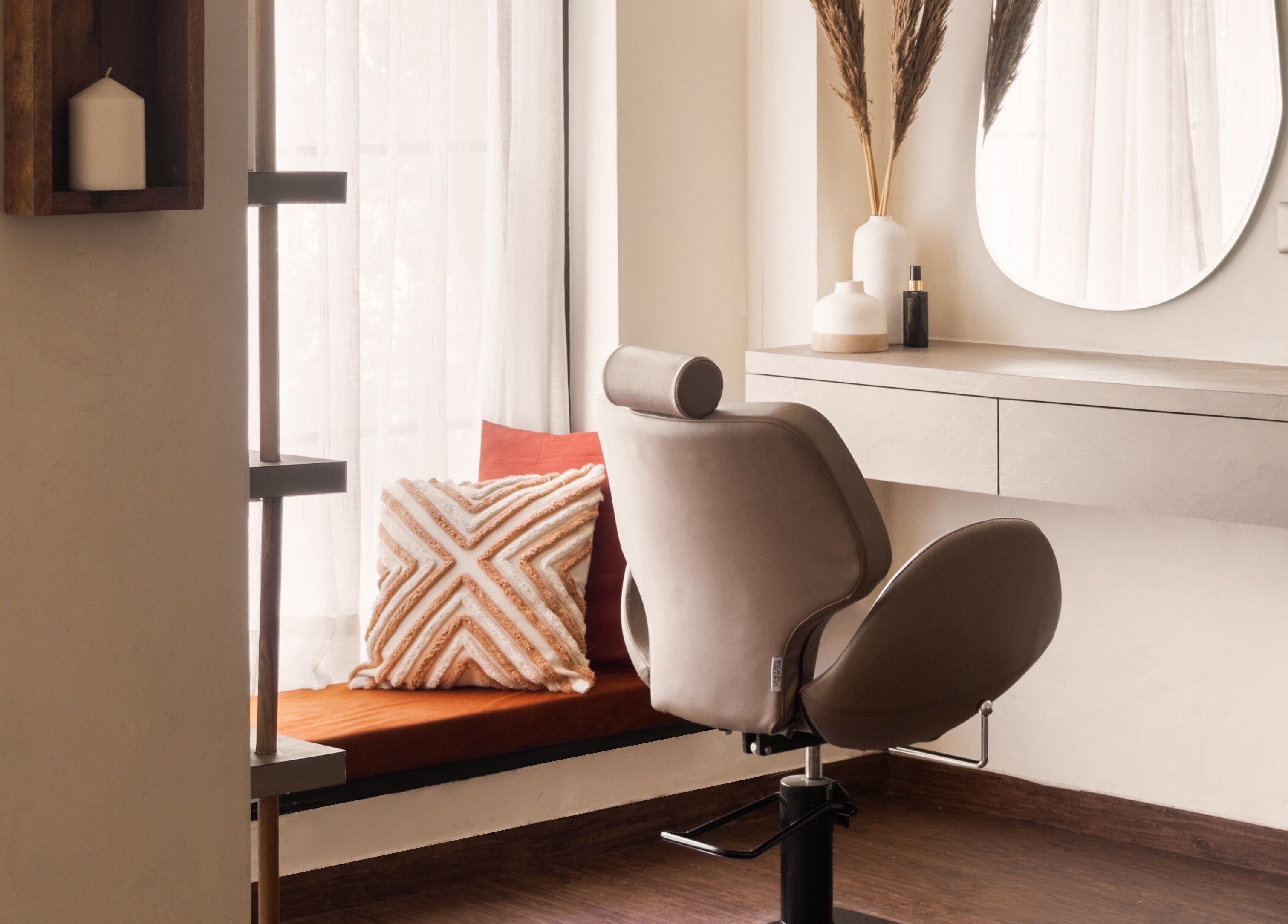Cozy styling chair and mirror at Curls & Color Co., Thane, Maharashtra, IN.