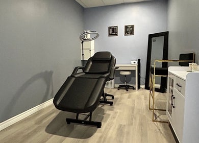 Tranquil treatment room at Ella Wellness Studio, Hamilton, Ontario, CA.