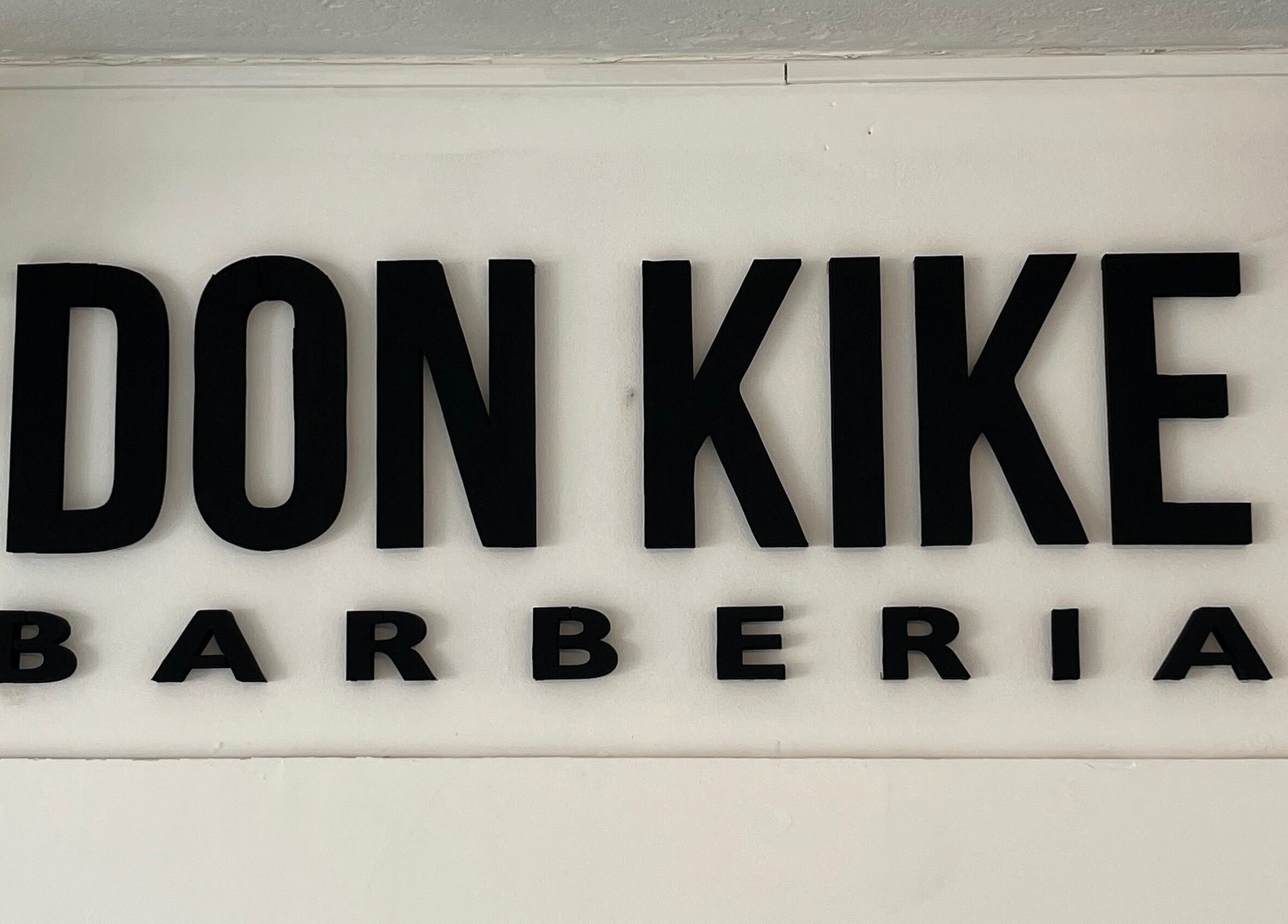 Cartel de Don Kike Barberia - Gral. Rodríguez en General Rodríguez, Provincia De Buenos Aires, AR.