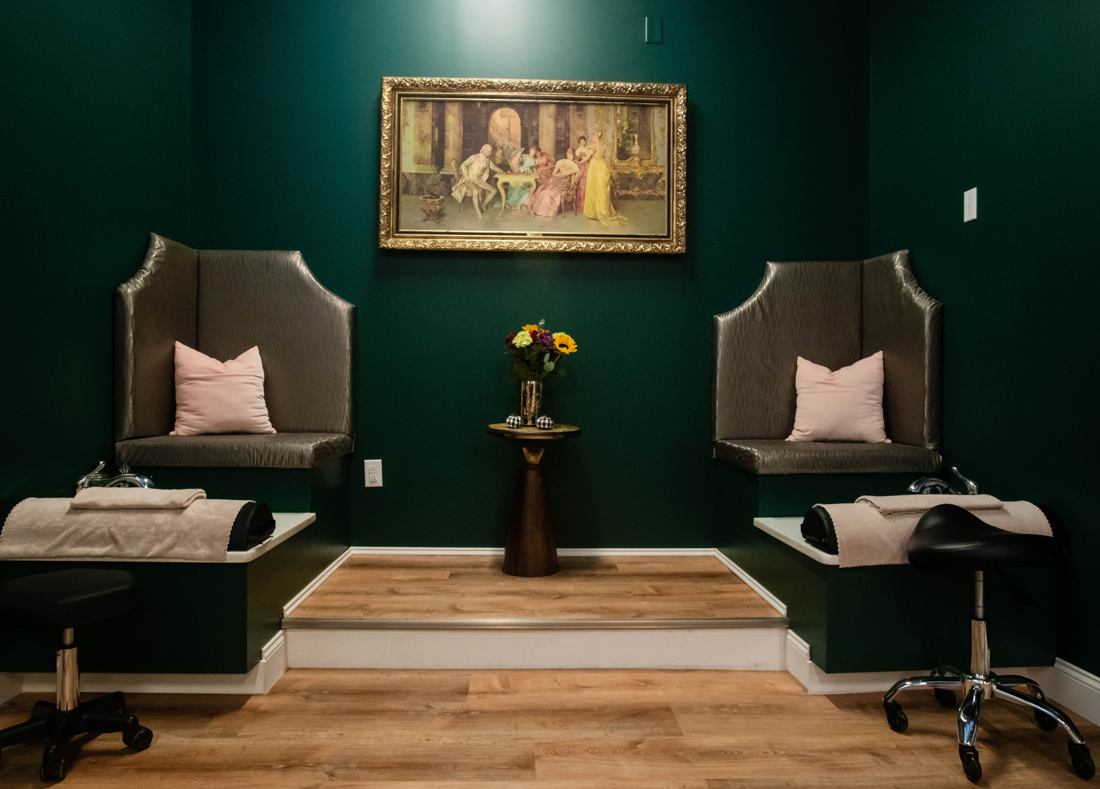 Luxurious seating area at Case of Elegance Wellness Spa in Archbald, Pennsylvania, US with plush chairs.