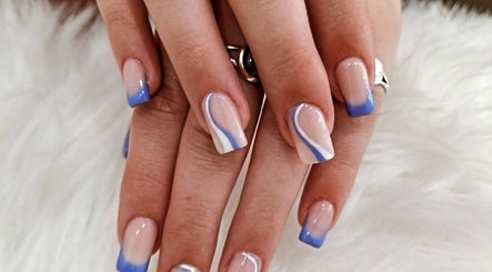 Tanya Nails Mobile Saloon image 2