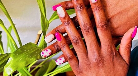 Tanya Nails Mobile Saloon image 3